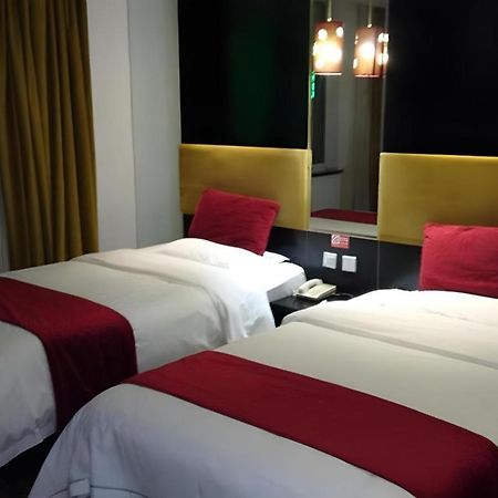 Super 8 Hotel Beijing New National Exhibition Yumin Street Exteriér fotografie