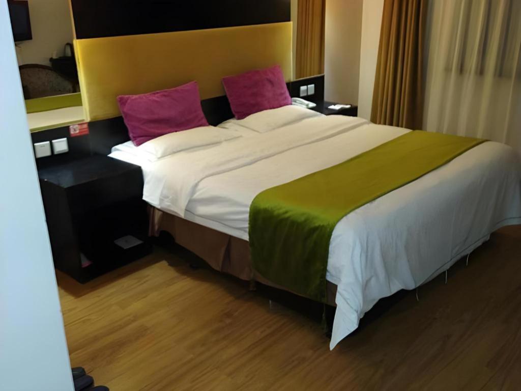 Super 8 Hotel Beijing New National Exhibition Yumin Street Exteriér fotografie